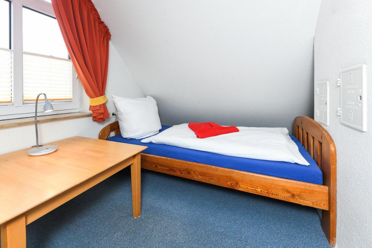 Ferienwohnung Juist Inselhaus Am Deich 뉴할링거지어 외부 사진
